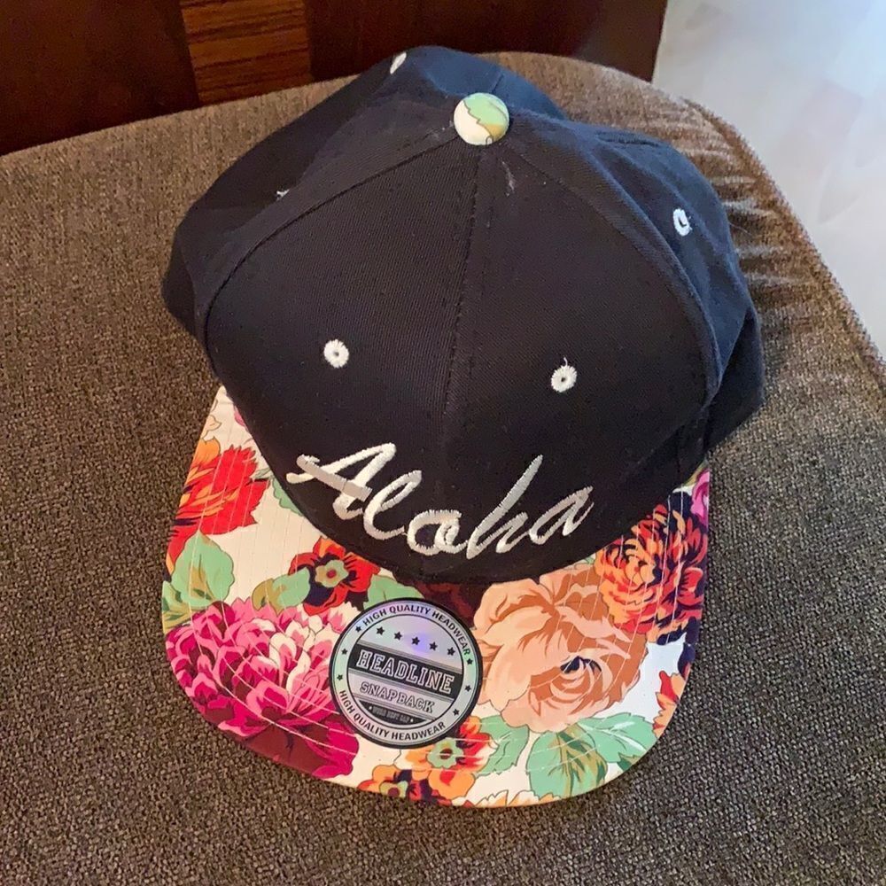 HEADLINE SnapBack Hat 
